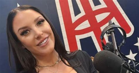 Angela White Boobjob Porn Videos 